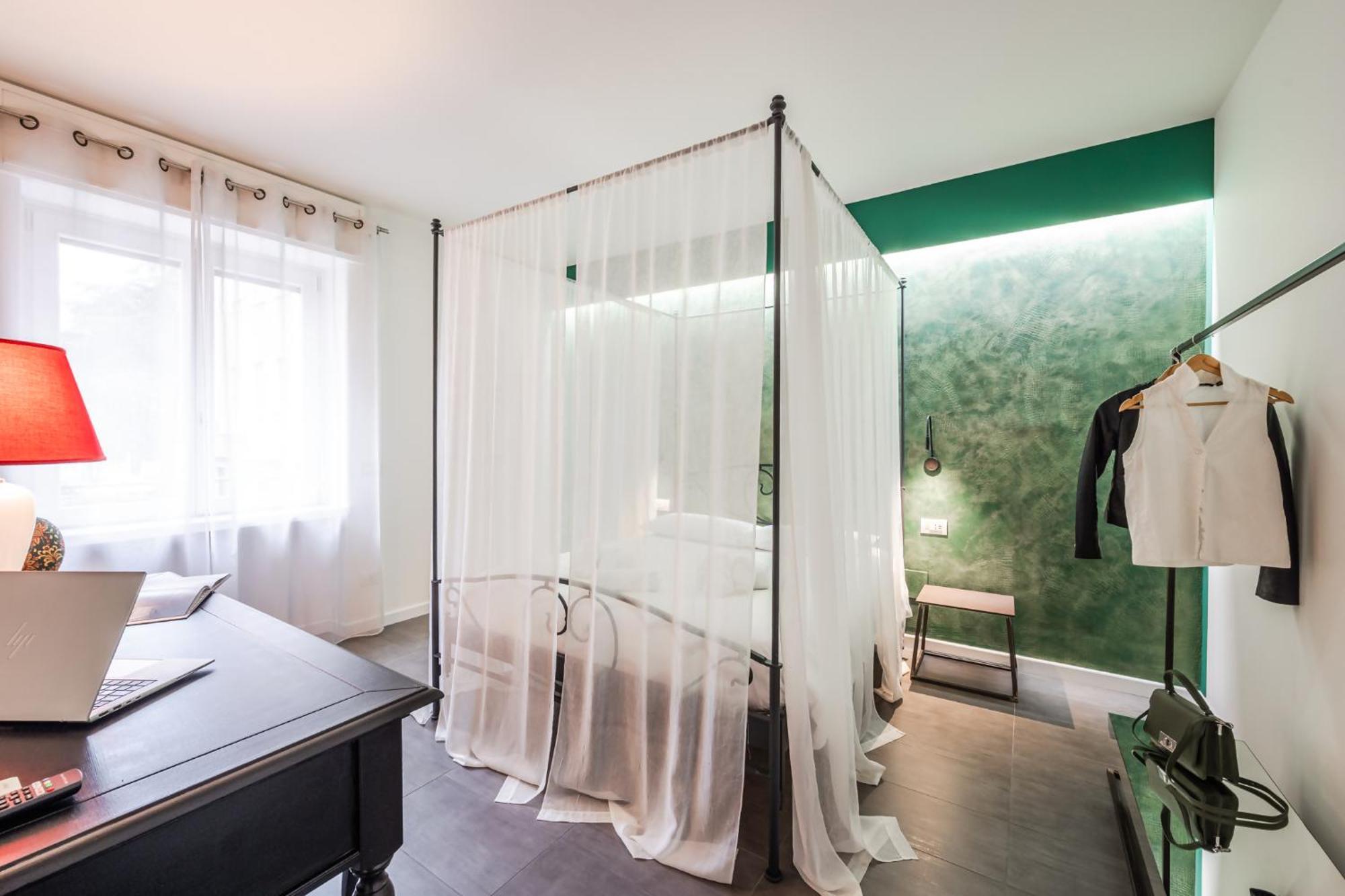 Infinity Suite Verona Free Parking ภายนอก รูปภาพ