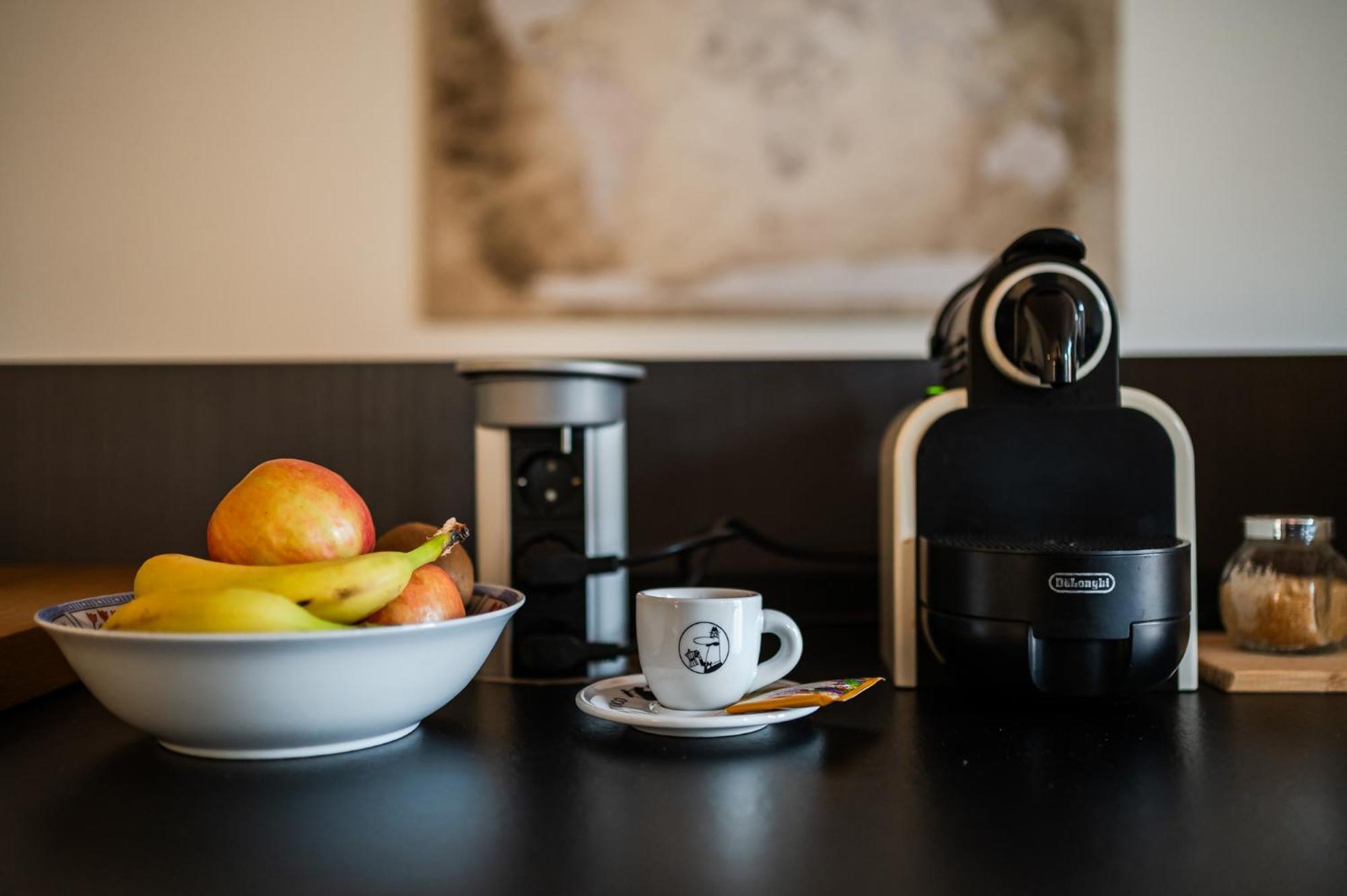 Infinity Suite Verona Free Parking ภายนอก รูปภาพ