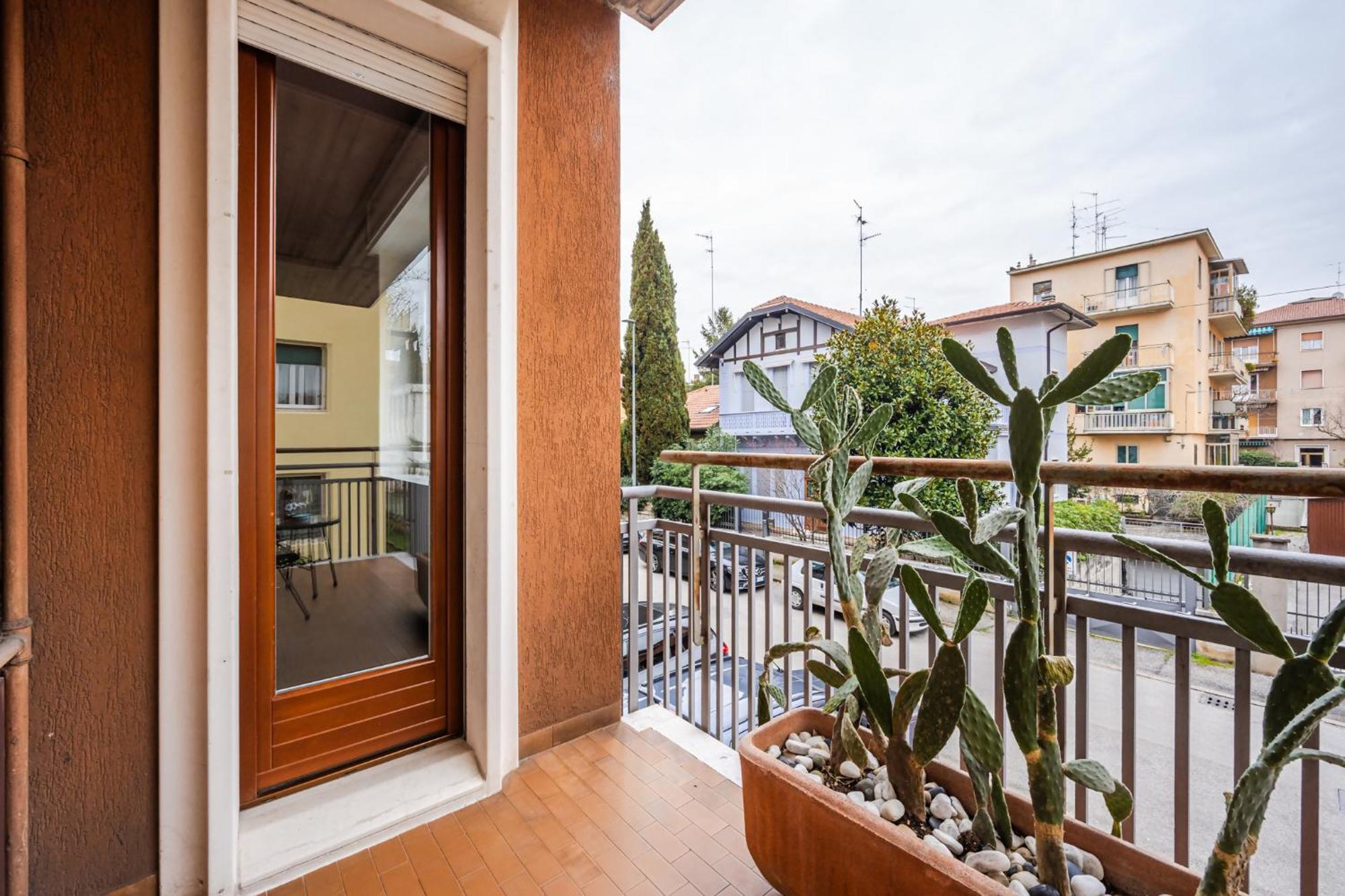 Infinity Suite Verona Free Parking ภายนอก รูปภาพ